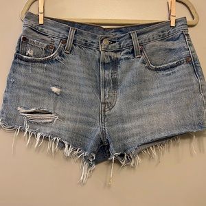 Levi’s 501 Original Cutoff denim short